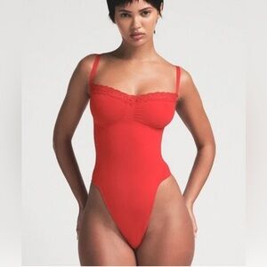 Skims seamless sculpt lace thong bodysuit, Cayenne red brand new, no tags